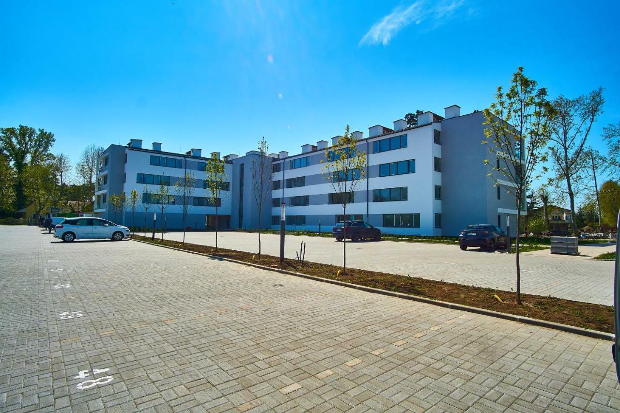Azur Apartments - Hostaid Siofok Exterior photo